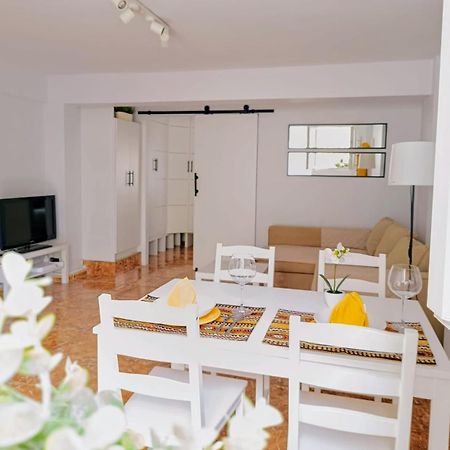 El Nido Apartment ซานตานเดร์ ภายนอก รูปภาพ